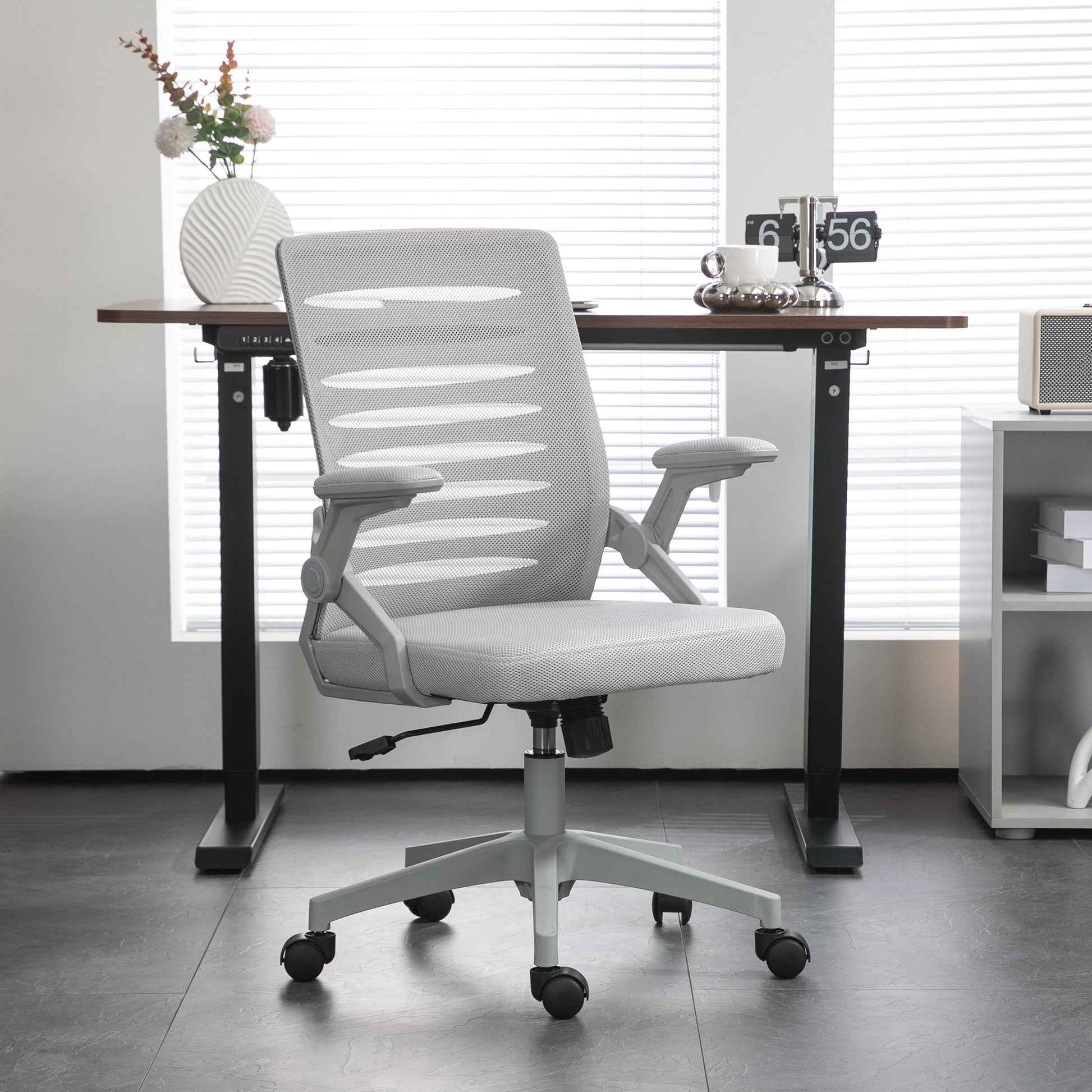 Image for Vinsetto Mesh Office Chair, Swivel Task Computer Chair for Home with Lumbar Support