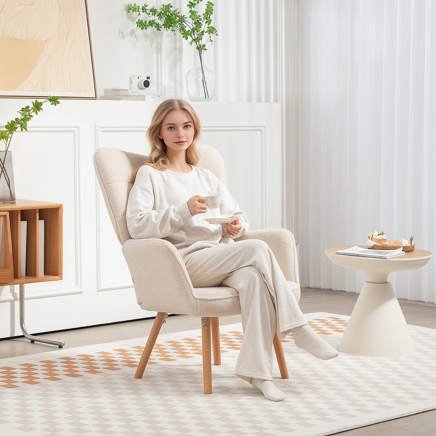 HOMCOM Modern Accent Chair, Upholstered Tufted Wingback Armchair with Seat Padding, Teddy Fleece Leisure Lounge Bedroom Chair with Wood Legs, Cream White - ChairwayUK