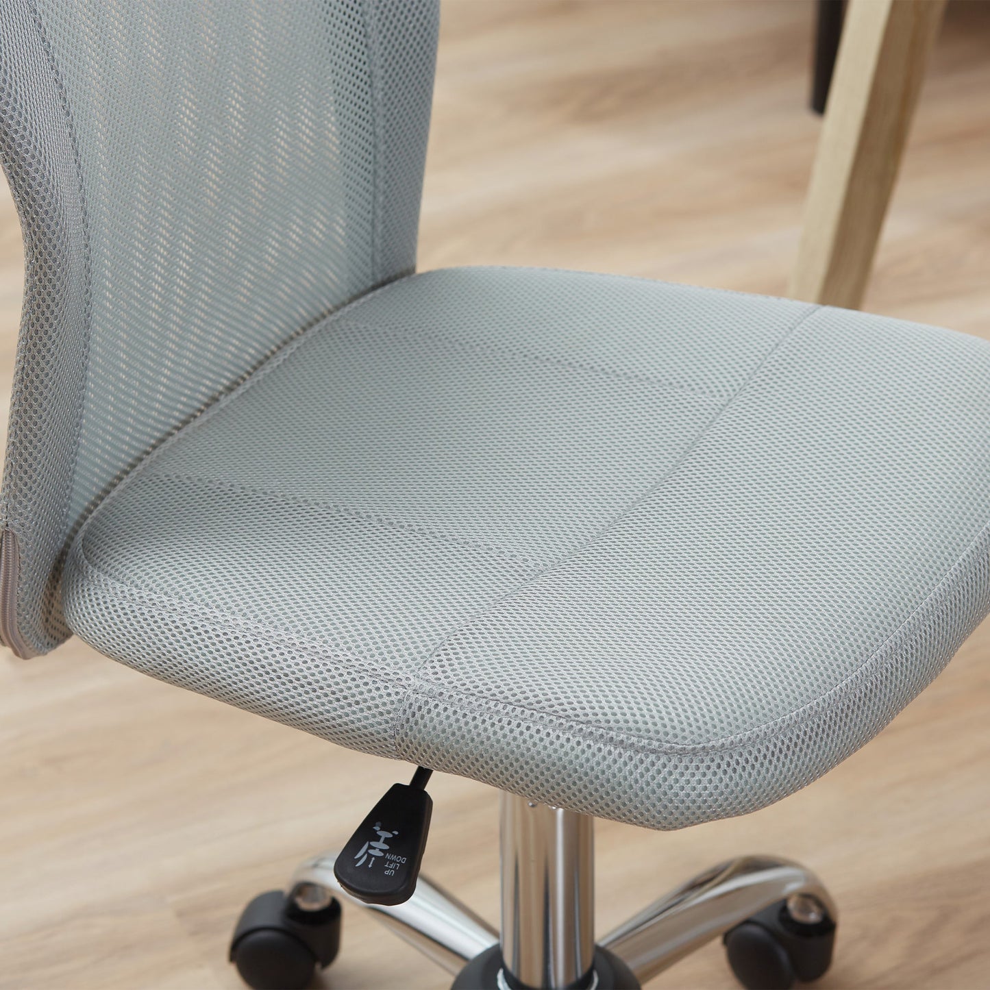 Vinsetto Computer Desk Chair, Mesh Office Chair with Adjustable Height and Swivel Wheels, Armless Study Chair